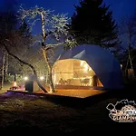 Glamping *